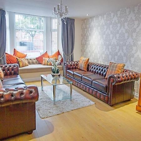 Scarborough Stays - Luxury Townhouse Ideal For Large Groups - Hot Tub Eksteriør billede