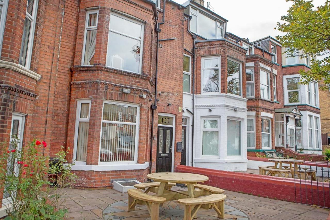 Scarborough Stays - Luxury Townhouse Ideal For Large Groups - Hot Tub Eksteriør billede
